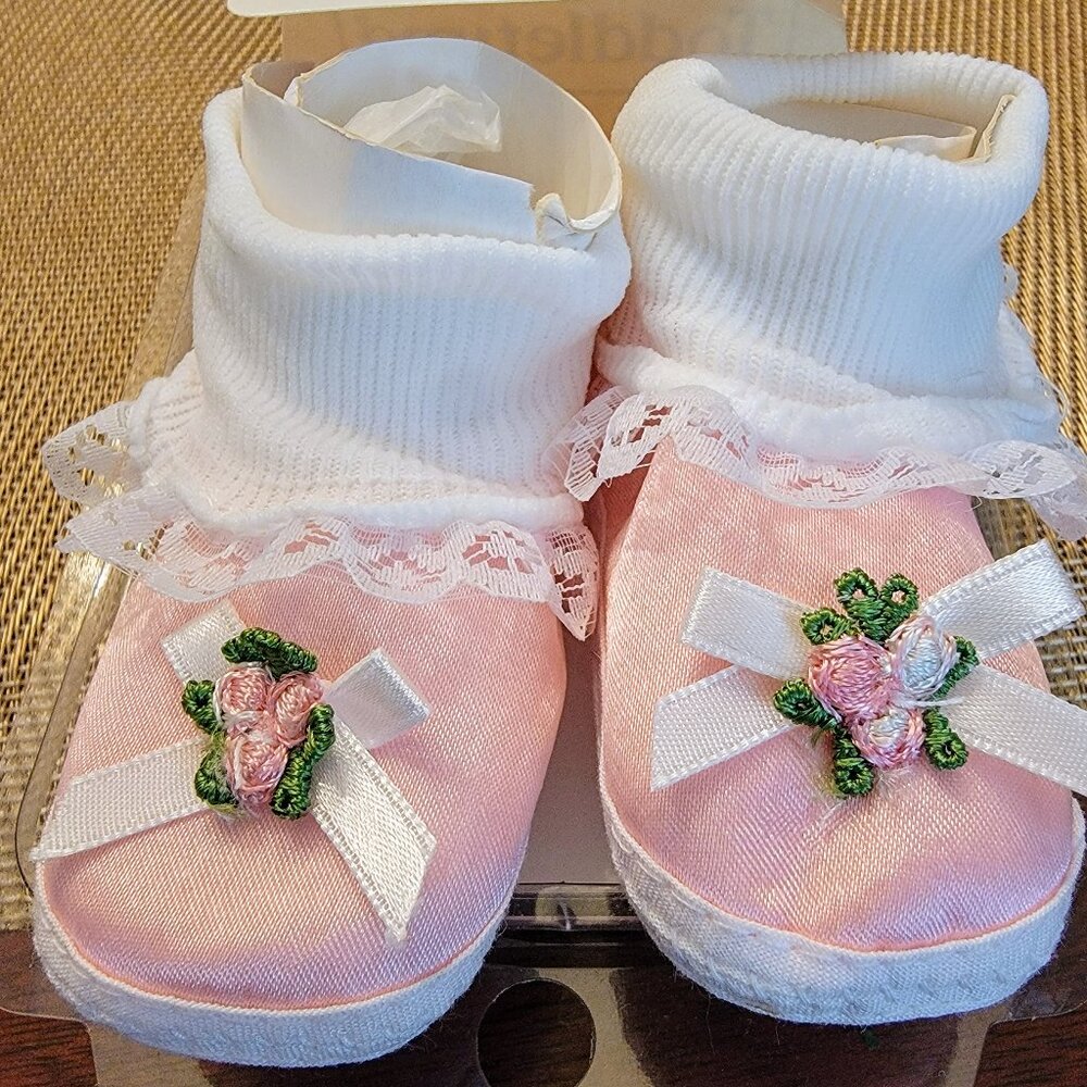 Vintage Toddletime booties newborn pink